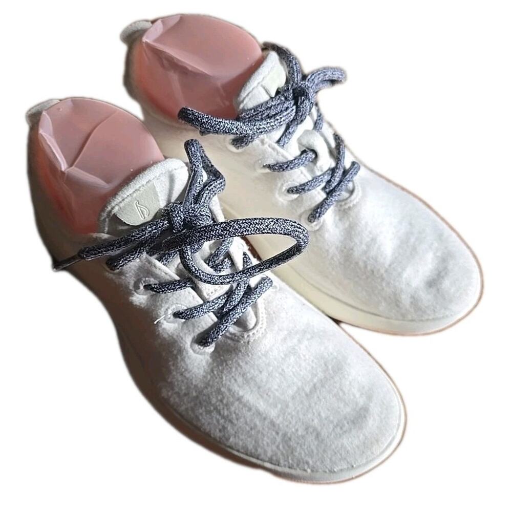 Allbirds The Wool Runners WR White Wool Low Top Running Shoes Womans Size 9